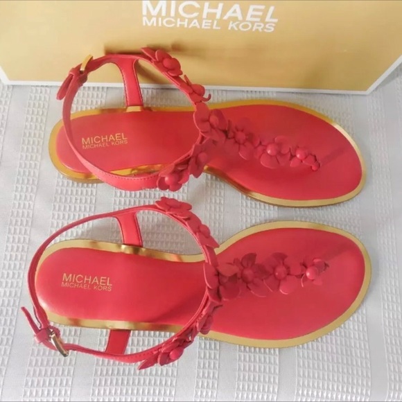 RELISTED SIZE 10 Michael Kors | Flower Leather Thong Sandal - Picture 6 of 8
